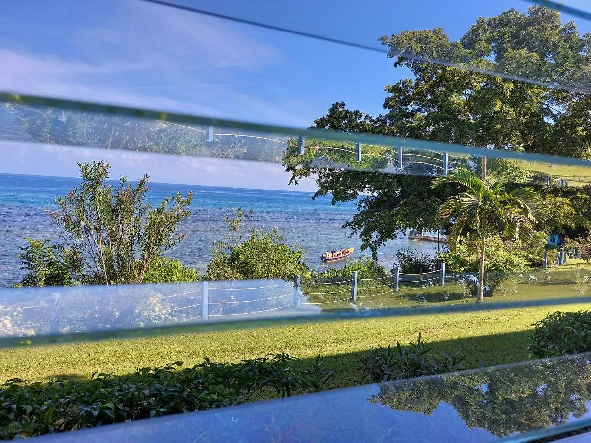 Appartamento Contemporary Ocean View 2Bed Carib Ocho Rios Condo Giamaica